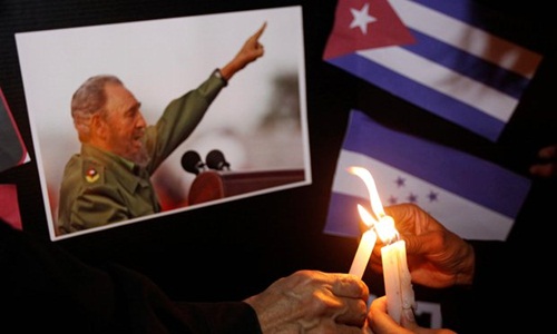 Lễ tưởng niệm Fidel Castro sẽ bắt đầu bằng 21 phát đại bác