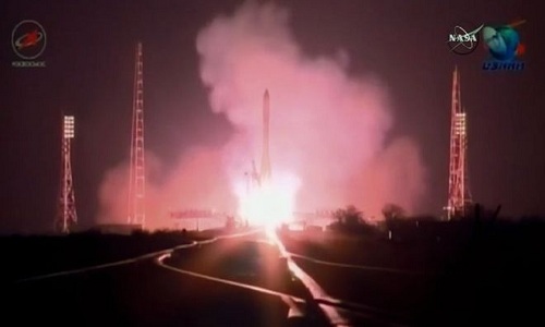 Tàu vũ trụ Nga bốc cháy sau khi phóng