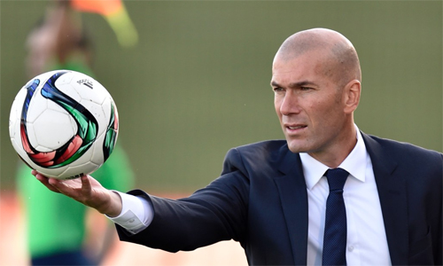 Zidane san bằng kỷ lục bất bại trong lịch sử Real