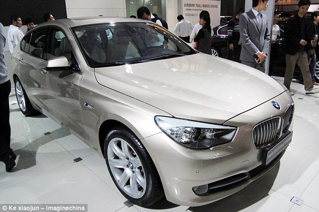 Sử dụng công nghệ khóa xe từ xa của BMW để nhốt trộm