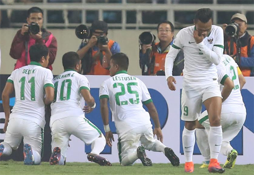 Cầu thủ Indonesia so sánh đội nhà với Bồ Đào Nha tại Euro 2016