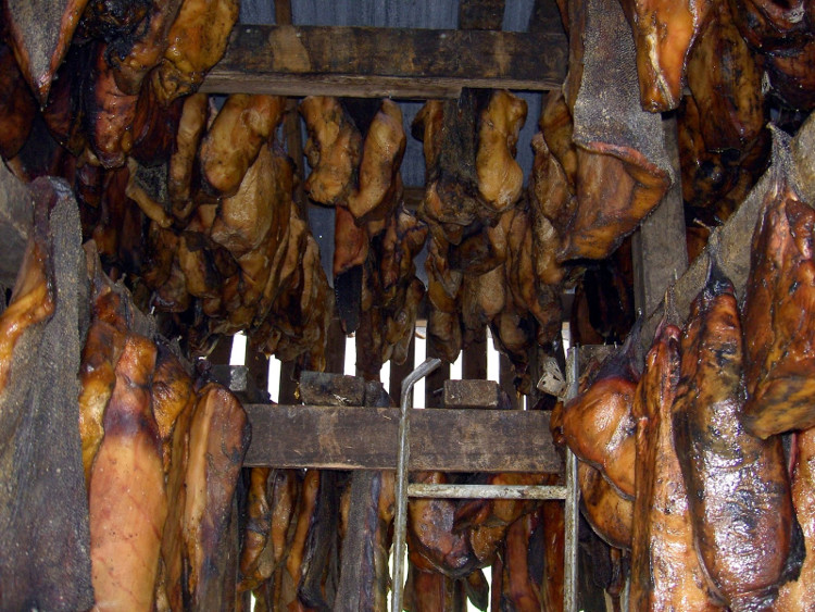 Top 10 món ăn kinh dị nhất hành tinh