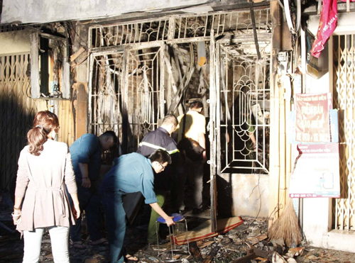 Cháy nhà ở Sài Gòn, 6 người chết