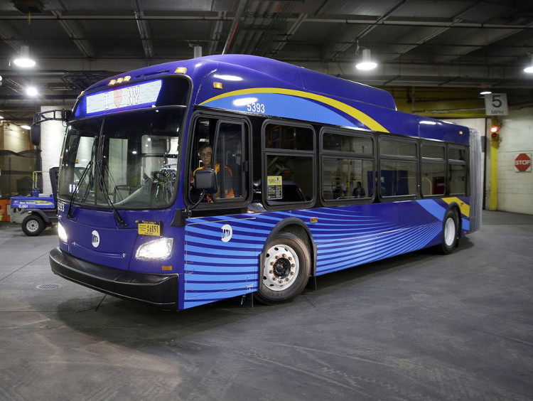 Choáng với siêu xe bus công nghệ cao ở New York