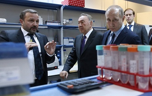 Putin thăm nhà máy sản xuất thuốc giúp con người sống tới 130 tuổi