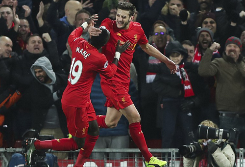 Liverpool lội ngược dòng, thắng đậm Stoke City