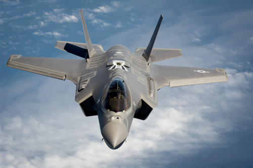 'Siêu tiêm kích' Trump muốn dùng để thay thế F-35