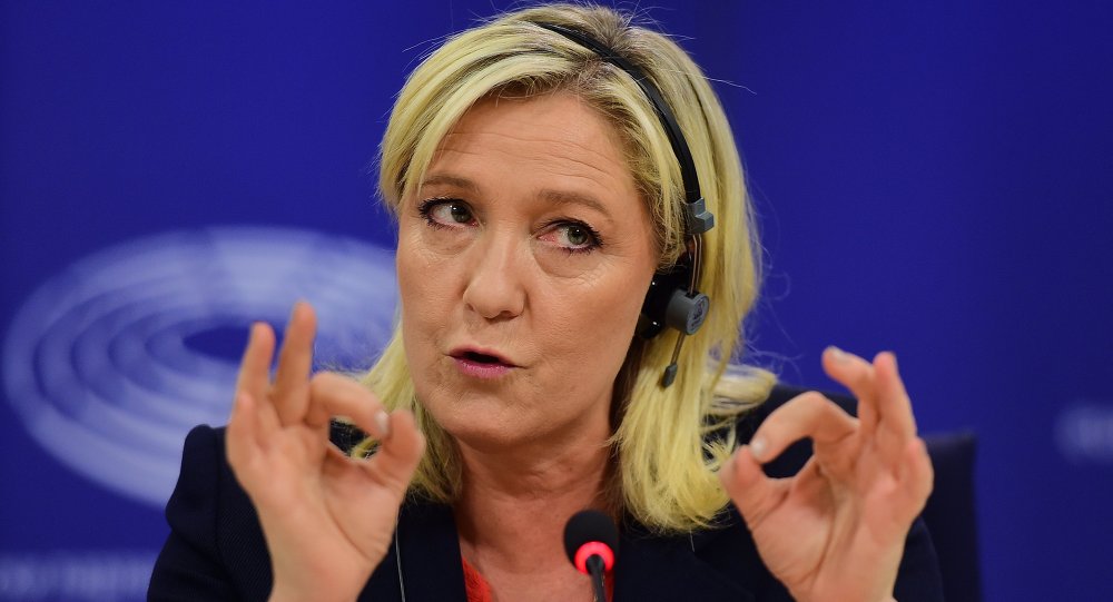 Bà Le Pen đáp trả đe dọa của Kiev sau phát biểu 'Crimea sáp nhập Nga'