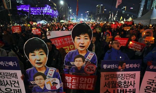 Nửa triệu người Hàn Quốc biểu tình đòi phế truất tổng thống