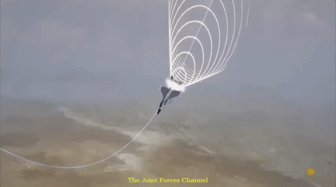 Cú bổ nhào tạo sóng xung kích giải vây cho lính Anh của F-16 Mỹ
