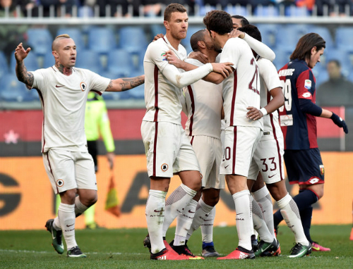 Inter và Roma khởi đầu năm 2017 bằng chiến thắng tại Serie A