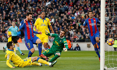 Messi quân bình kỷ lục của Raul Gonzalez