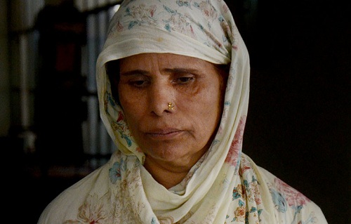 Bà mẹ Pakistan bị kết án tử hình vì thiêu sống con gái