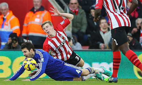 Chelsea mắc nhiều lỗi ngã vờ nhất Ngoại hạng Anh năm năm qua