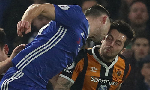 Chelsea tạo cách biệt tám điểm trên đỉnh Ngoại hạng Anh