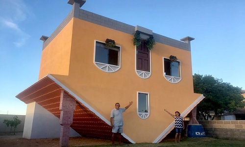 Ngôi nhà lộn ngược hoàn toàn ở Brazil