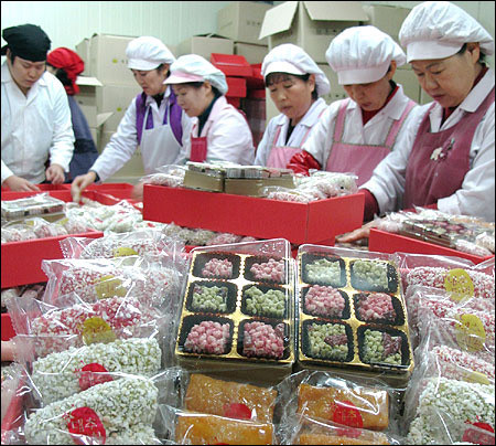 Cùng các nước châu Á đón Tết Nguyên đán