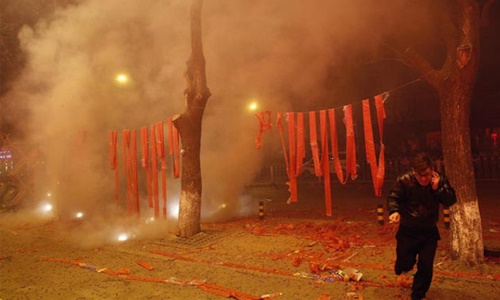 Bắc Kinh yêu cầu quan chức làm gương không đốt pháo đêm giao thừa