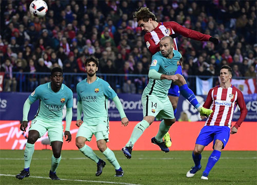 Thắng Atletico, Barca chạm tay vào vé dự chung kết Cup Nhà vua
