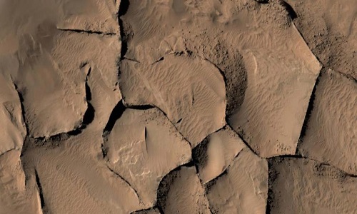 NASA phát hiện cấu trúc cao 16 tầng trên bề mặt sao Hỏa
