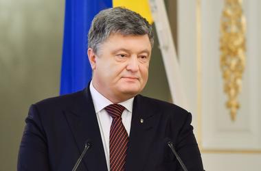 Tổng thống Porosenko nói về hậu quả phong tỏa Donbass: Đồng gr đổ vỡ và dẫn tới thua lỗ 2 tỷ đô la
