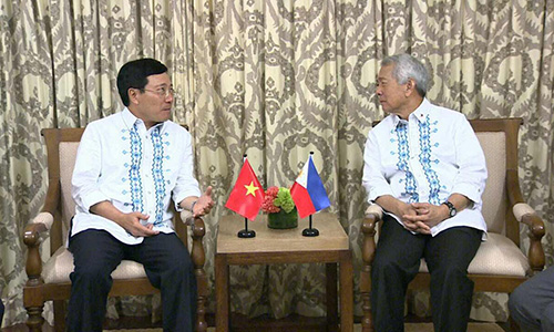 Việt Nam đề nghị Philippines chia sẻ thông tin chống cướp biển