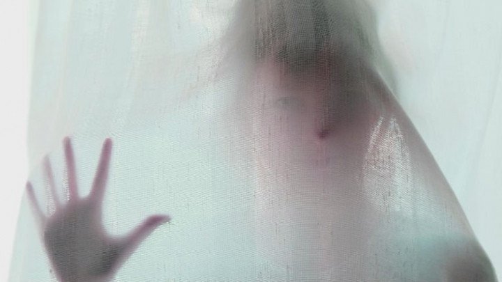 Nhà vật lý học người Anh dùng máy gia tốc hạt lớn để chứng minh ma không hề tồn tại