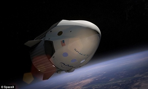 Tên lửa SpaceX sẽ đưa người vòng quanh Mặt Trăng vào năm sau