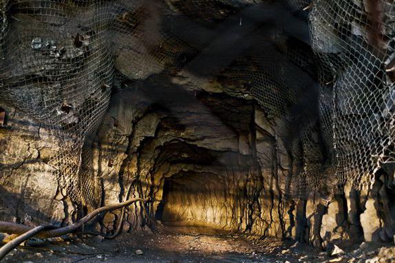 Sập mỏ than tại Lvop, 8 người chết. Thủ tướng Groisman bay tới nơi gặp nạn