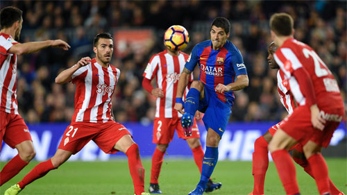 Giành chiến thắng 6-1, Barca vượt lên dẫn đầu La Liga
