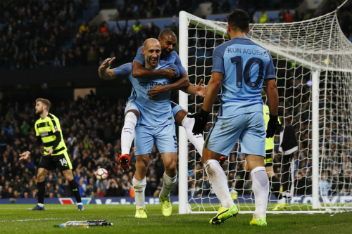 Ngược dòng thần tốc, Man City vào tứ kết Cup FA
