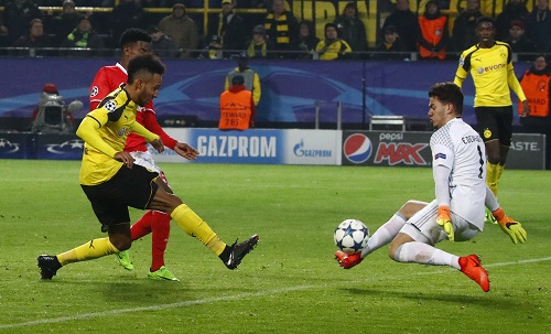 Aubameyang lập hat-trick, Dortmund loại Benfica
