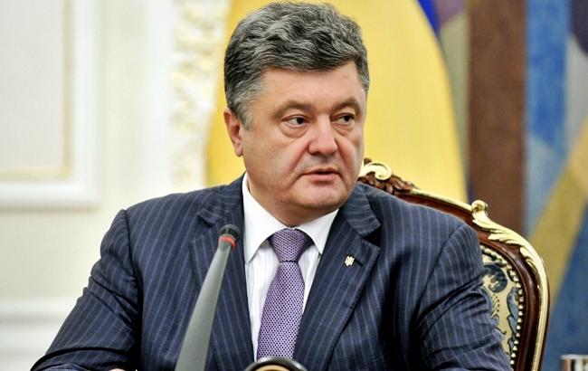 Tổng thống Porosenko: sẽ không buôn bán với các công ty, xí nghiệp bị chiếm tại DHP và LHP