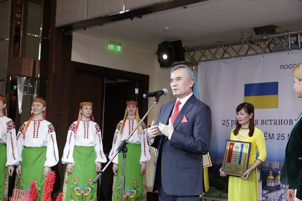 Bài phát biểu của Đại sứ Nguyễn Minh Trí tại buổi lễ kỷ niệm 25 năm thiết lập quan hệ ngoại giao Việt Nam – Ucraina