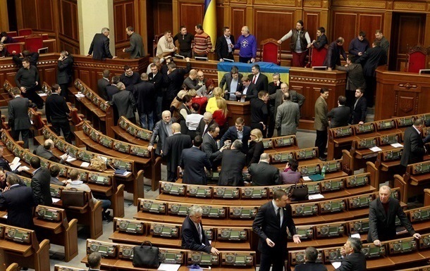Chủ tịch quốc hội Ukraine Parubi không thể trả lời câu hỏi có bao nhiêu đại biểu trong liên minh quốc hội.