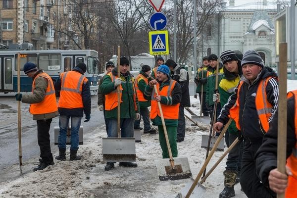 Tiệp khắc trục xuất người lao động Ukraine bất hợp pháp.