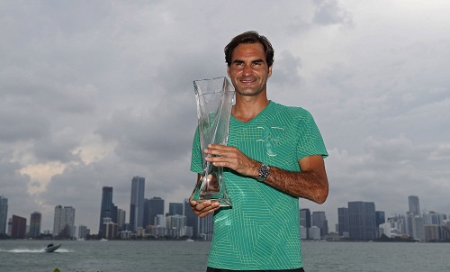 Federer trở lại top 4, nghỉ gần hai tháng sau trận thắng Nadal