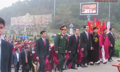 Chủ tịch nước Trần Đại Quang dâng hương tưởng nhớ các Vua Hùng