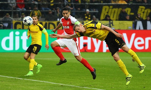 Thần đồng Mbappe lập cú đúp, Monaco thắng trên sân Dortmund