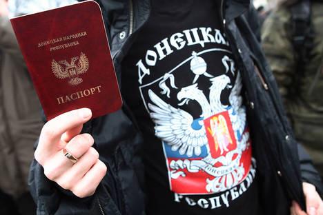 Ukraine kiện Moscow miền Đông, Nga nói thẳng tin sáp nhập Donbass
