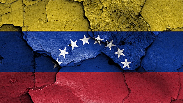 Venezuela đắm chìm trong khủng hoảng kinh tế