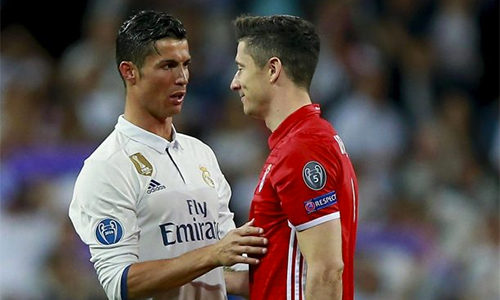 Ronaldo, Ramos chiêu dụ Lewandowski về Real