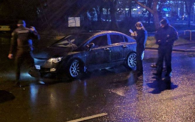 Tại Odessa, công tố viên quân sự bị bắt do say rượu lái xe và gây sự với cảnh sát.