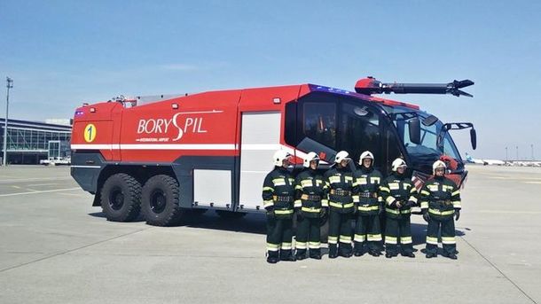 Tại Ukraine xuất hiện loại xe cứu hỏa chuyên dụng mới, giá 1 triệu euro.
