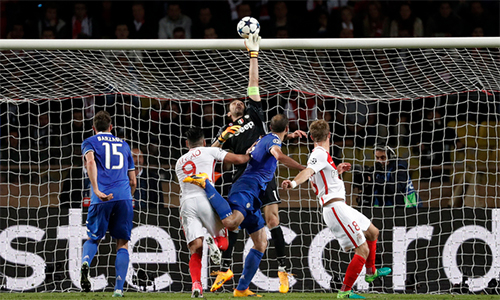Juventus tự phá kỷ lục giữ sạch lưới của CLB ở Champions League