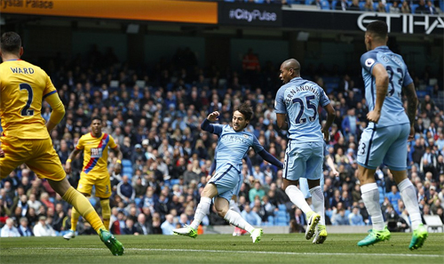 Man City đại thắng, leo lên thứ ba ở Ngoại hạng Anh