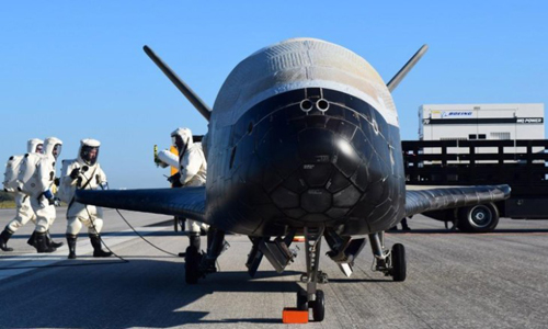 Máy bay bí ẩn gây đồn đoán Mỹ triển khai vũ khí không gian