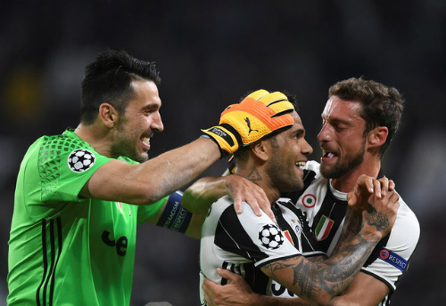 Juventus vào chung kết Champions League