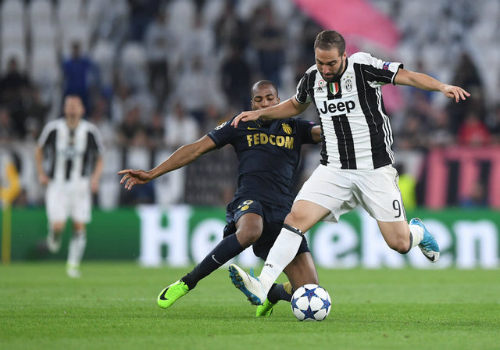 Juventus vào chung kết Champions League