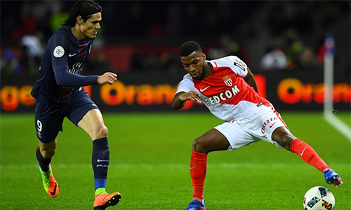 HLV của PSG nhận thua Monaco trong cuộc đua vô địch